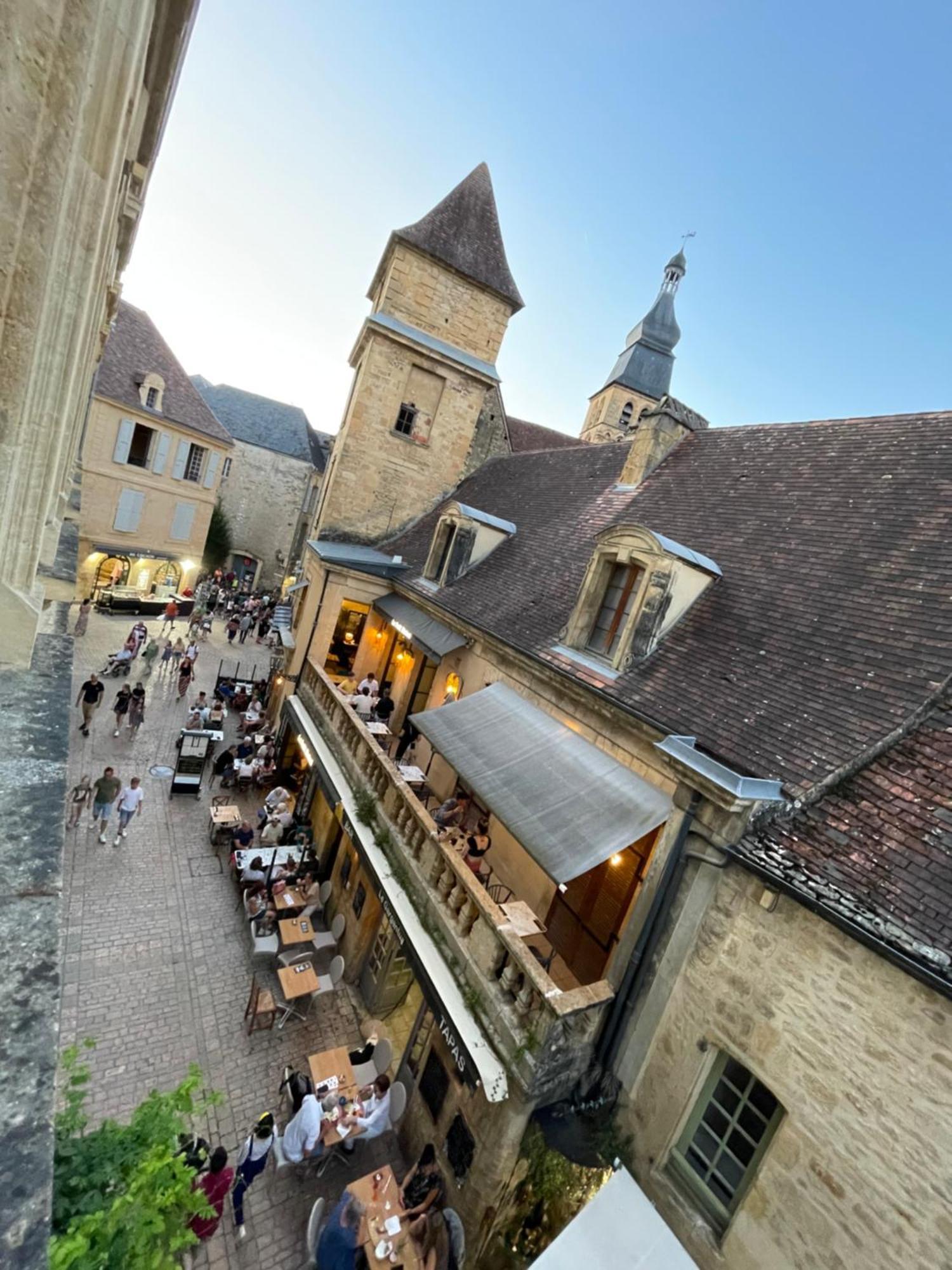 Au Coeur Du Centre Historique De Sarlat Sarlat-la-Canéda Exterior foto